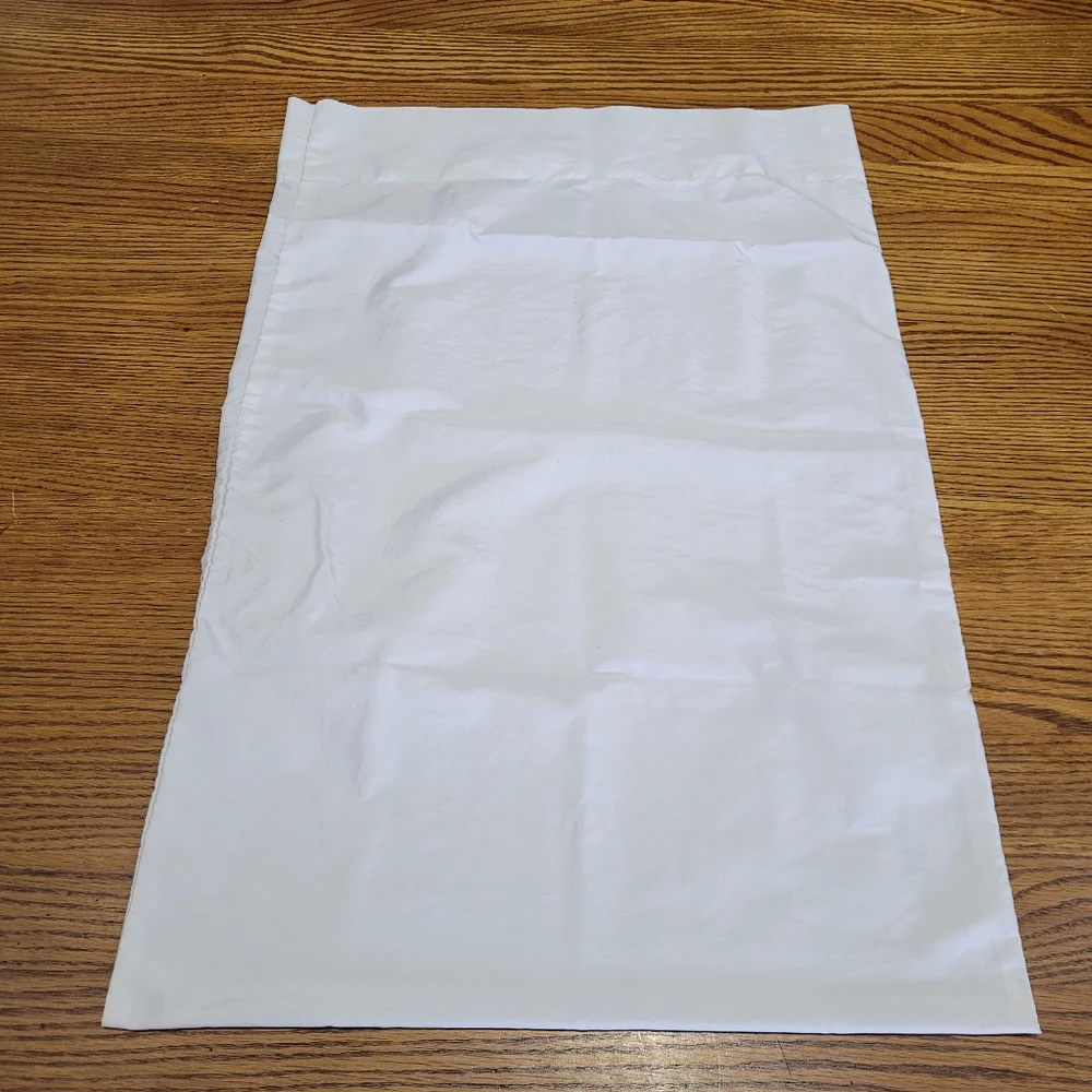 N/A pillow case